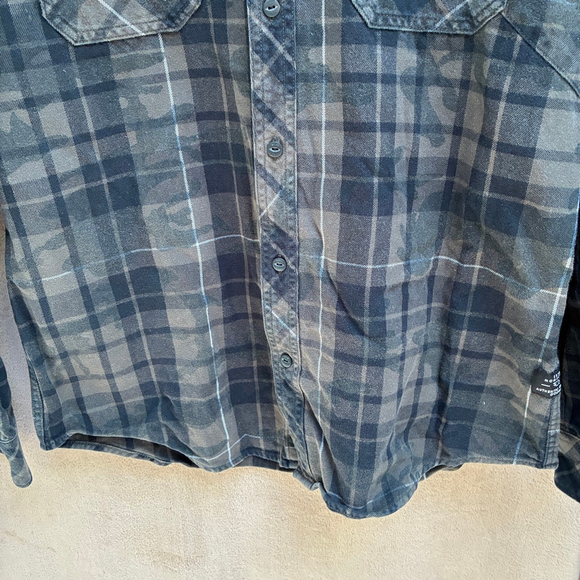 Men's Tony Hawk Medium Green Black Plaid Flannel Casual Button Down Shirt - Picture 7 of 10